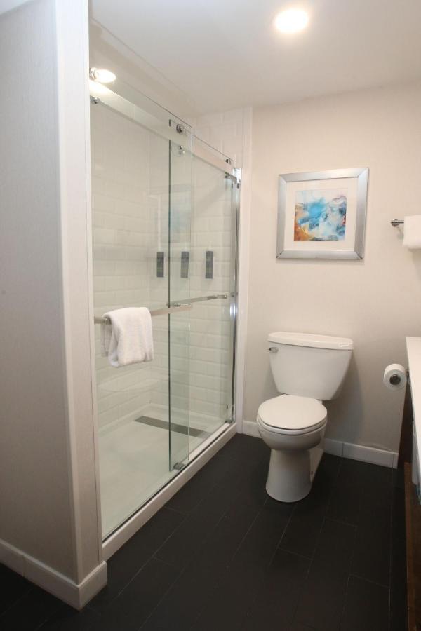 Four Points By Sheraton Wakefield Boston Hotel & Conference Center Extérieur photo