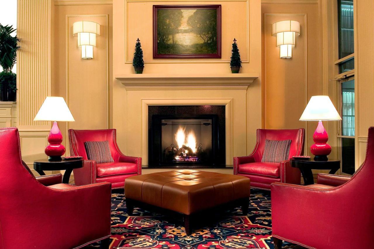 Four Points By Sheraton Wakefield Boston Hotel & Conference Center Extérieur photo