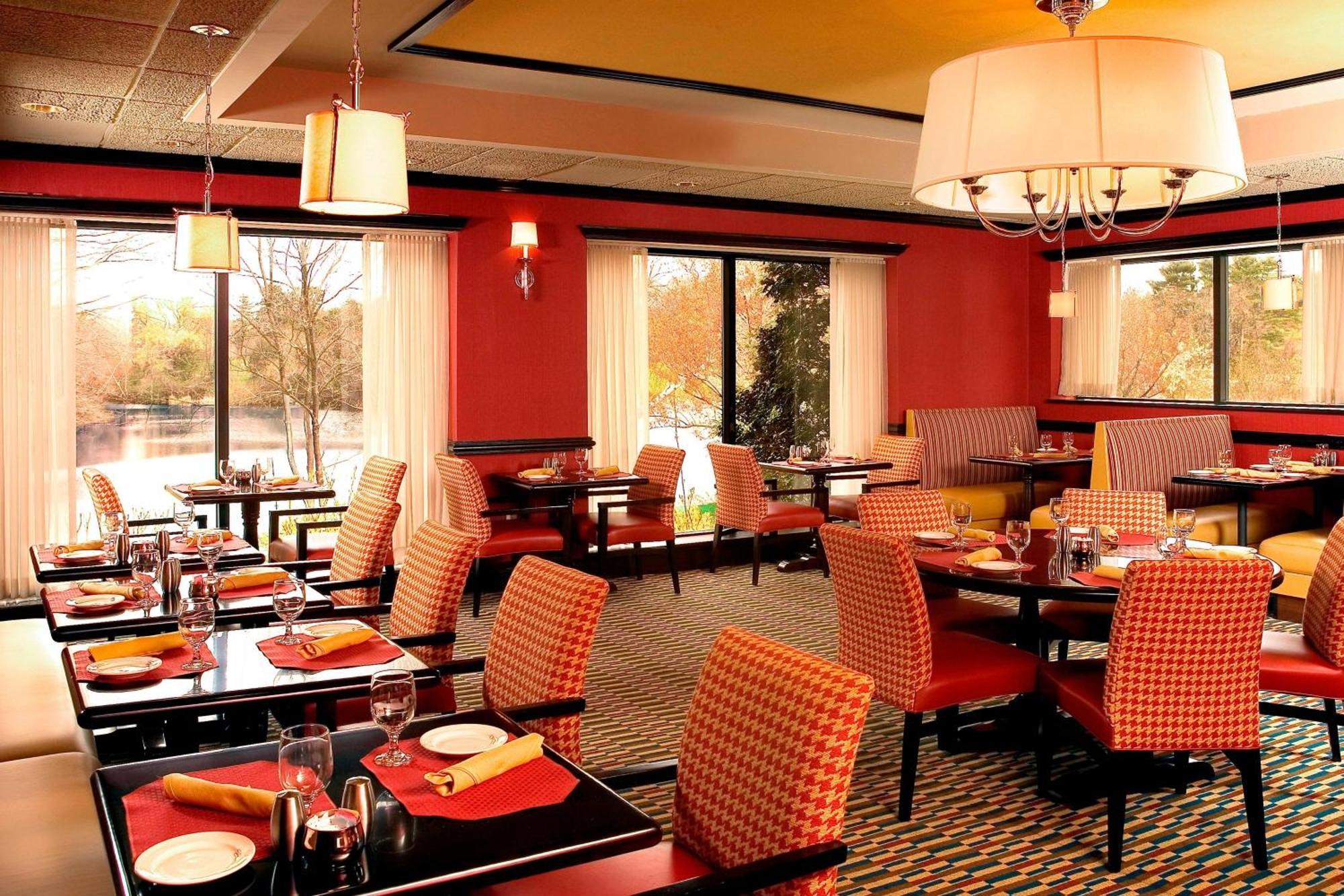 Four Points By Sheraton Wakefield Boston Hotel & Conference Center Extérieur photo